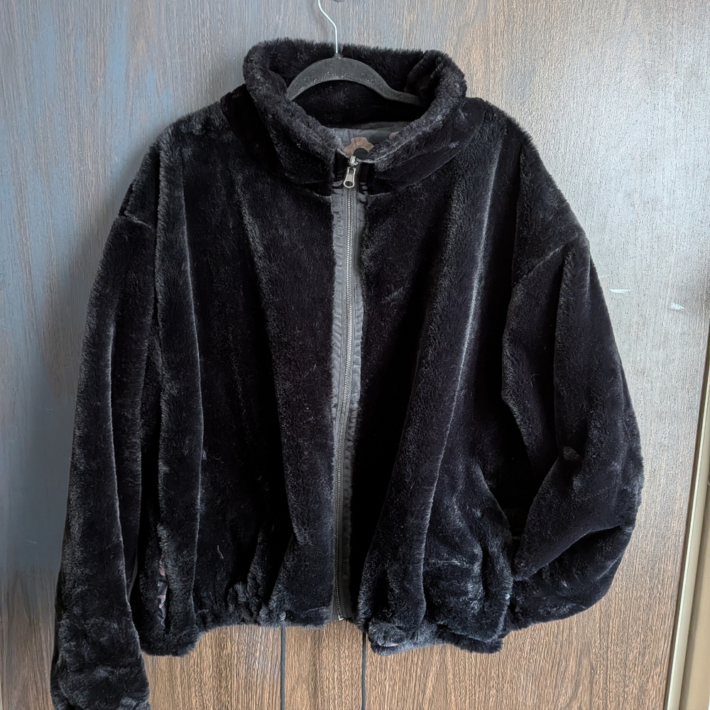 Black Faux Fur Zip-Up Reversible To Camo Jacket‎